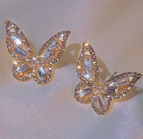 Butterfly Beauty Gold Earring