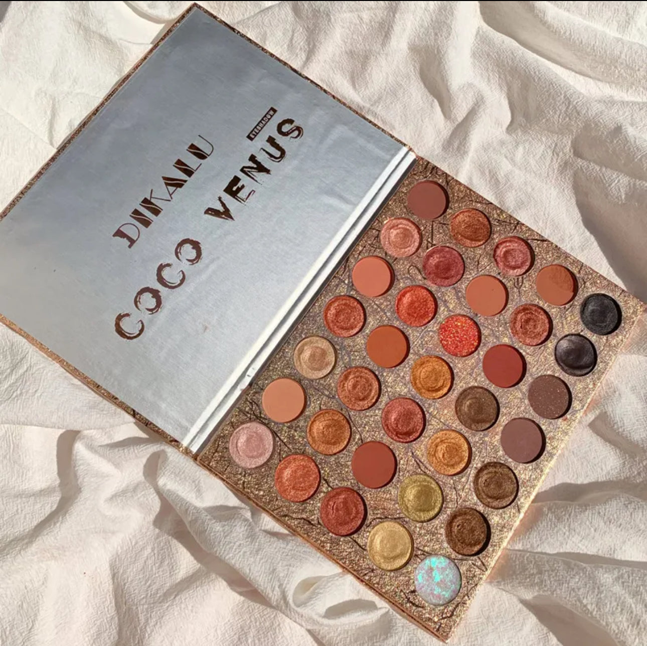 Coco Venus 35 Color Eyeshadow Palette